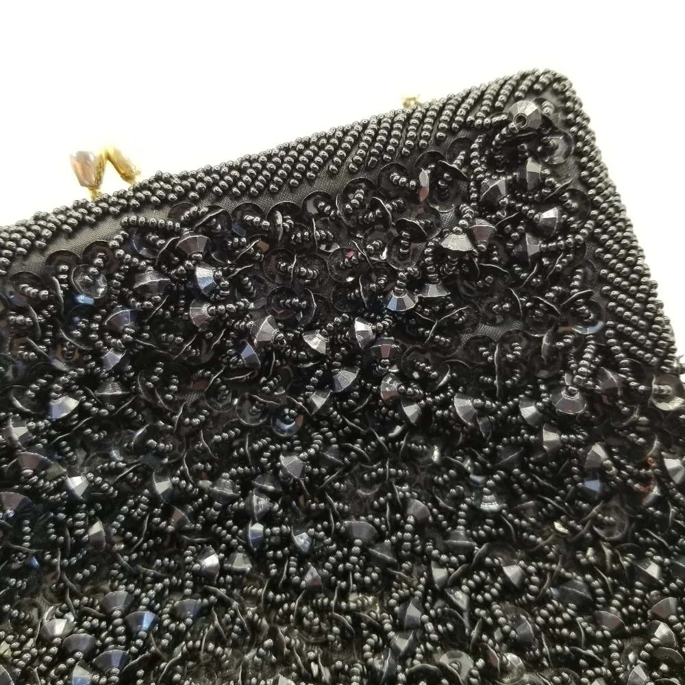 Heavily Beaded Handbag Clutch Black Rhinestone Kiss Lock Richere Bag Hong Kong